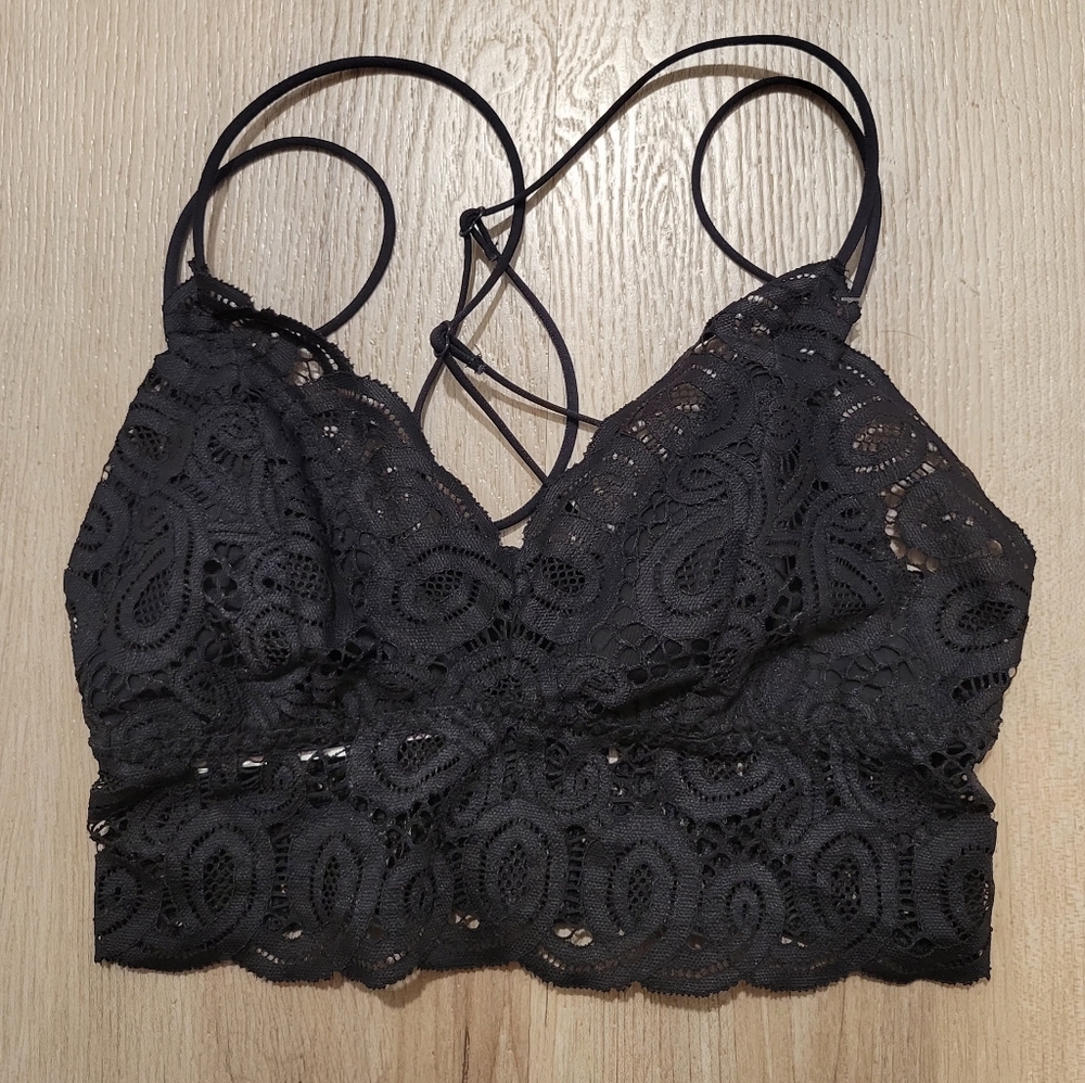 Black Victoria Secret Pink Lace Bralette Size Small wireless Coquette Romantic
